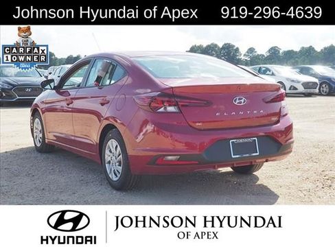 Used 2020 Hyundai Elantra SE w/ Cargo Package (C1) FWD image 5