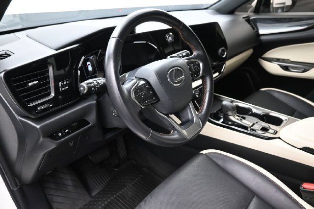 Used 2024 Lexus NX 250 FWD w/ Towing Package (2000 Lbs) image 18
