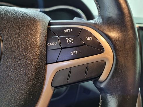 Used 2016 Jeep Grand Cherokee Limited image 33