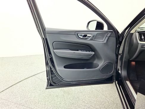 Used 2021 Volvo XC60 T5 Inscription w/ Advanced Package image 29