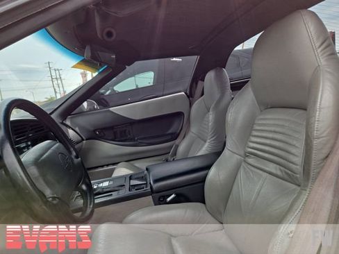 Used 1994 Chevrolet Corvette Coupe RWD image 17