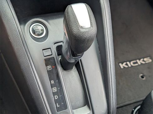 Used 2024 Nissan Kicks S image 24