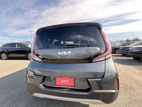 Used 2024 Kia Soul LX w/ Option Group 015 FWD image 27