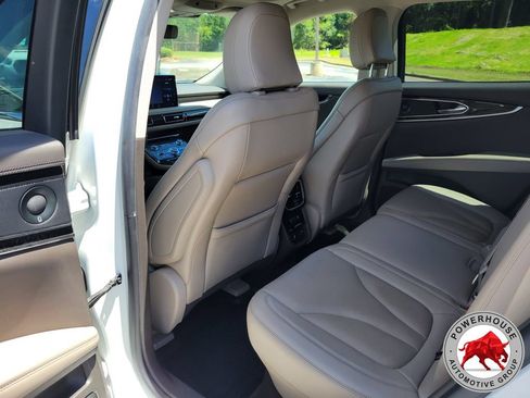 Used 2022 Lincoln Nautilus Reserve FWD image 15