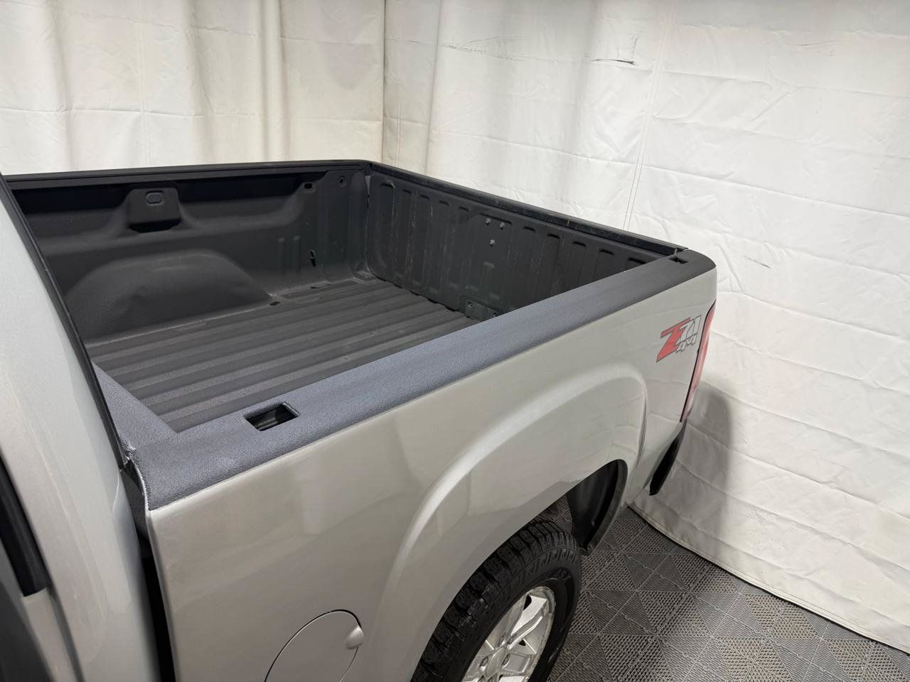 Used 2011 GMC Sierra 1500 SLE w/ Power Tech Package AWD/4WD image 21