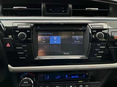 Used 2016 Toyota Corolla LE image 25