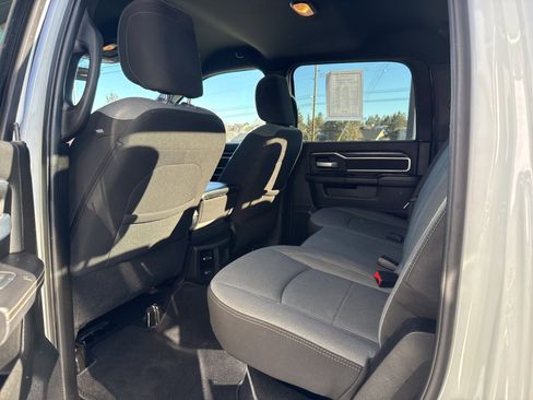 Used 2024 RAM 2500 Big Horn image 9