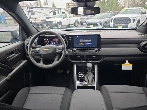 New 2026 Chevrolet Colorado W/T image 18