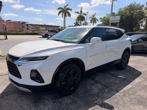 Used 2020 Chevrolet Blazer LT FWD image 3