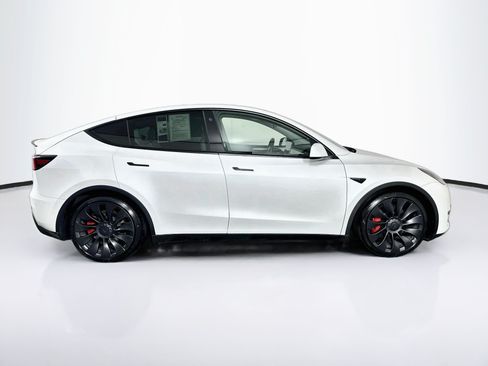 Used 2023 Tesla Model Y Performance AWD/4WD image 10
