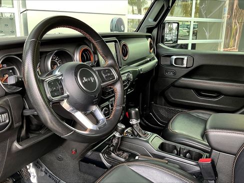 Used 2023 Jeep Gladiator Mojave w/ Trailer Tow Package image 13