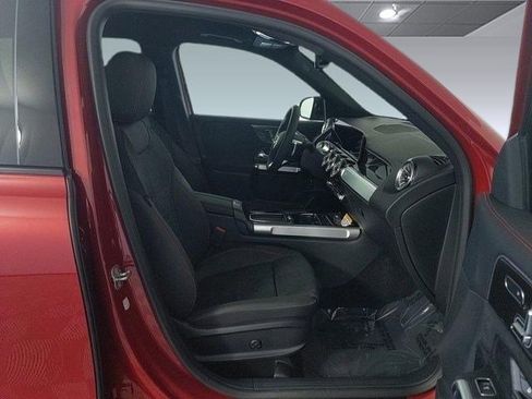 New 2024 Mercedes-Benz GLB 250 image 19