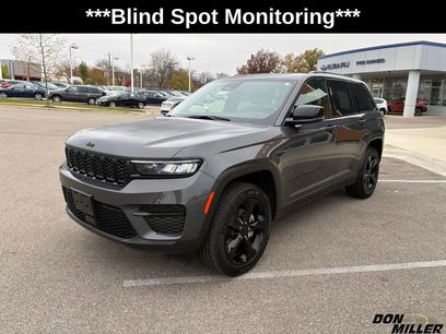 New 2025 Jeep Grand Cherokee Altitude