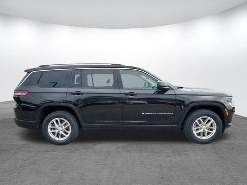 Used 2021 Jeep Grand Cherokee L Laredo w/ Luxury Tech Group I image 2