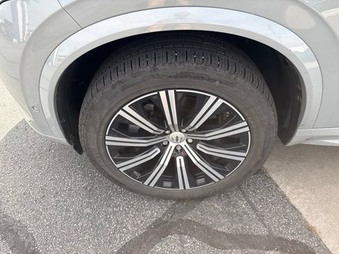 Used 2025 Volvo XC90 B6 Plus w/ Protection Package Premier AWD/4WD image 11