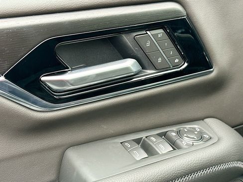 New 2026 GMC Yukon XL Denali w/ Sun & Power Step Package image 21