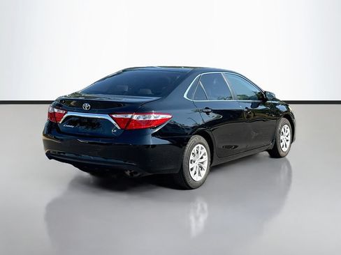 Used 2015 Toyota Camry LE FWD image 8