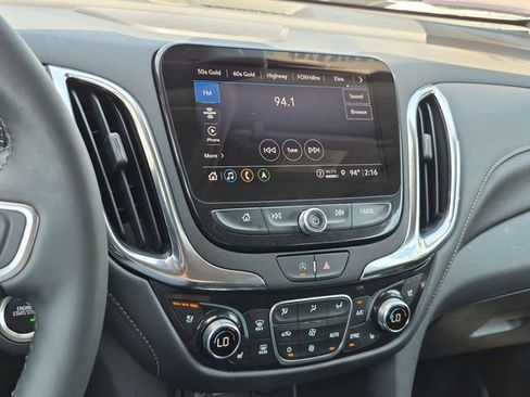 Used 2024 Chevrolet Equinox Premier AWD/4WD image 15