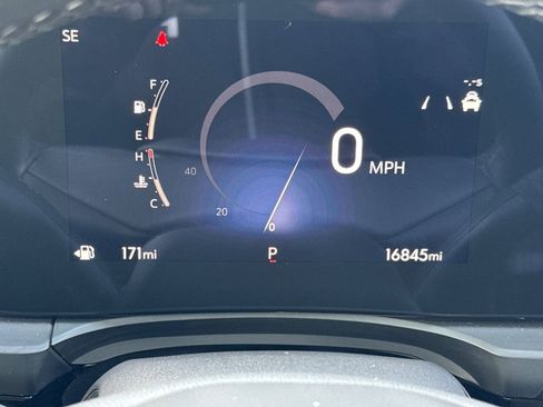 Used 2025 Buick Envista Sport Touring w/ Experience Buick Package FWD image 24