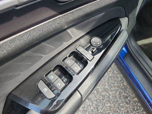 Certified 2023 Kia Sportage EX image 12