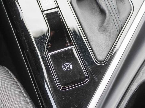 Used 2024 Kia Niro LX image 36