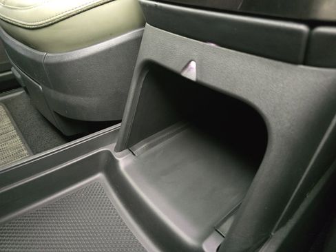 Used 2023 Rivian R1S Adventure image 33