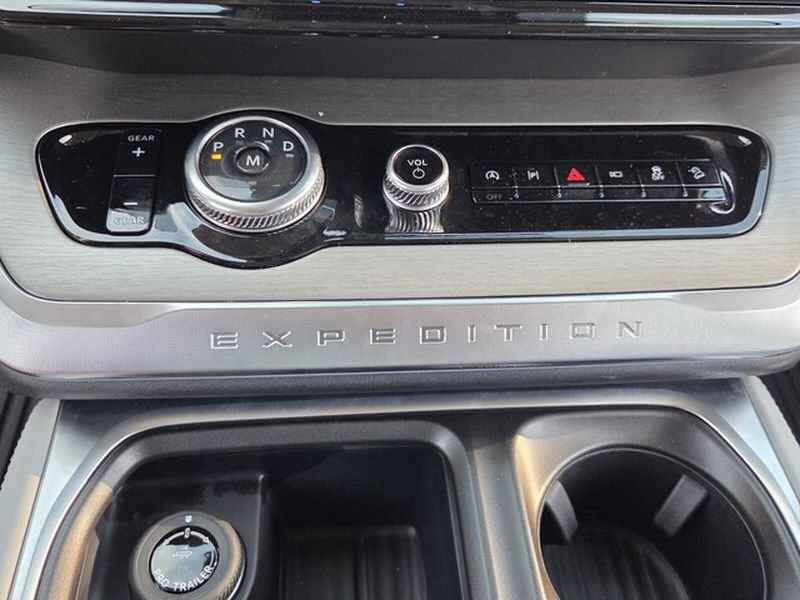 New 2027 Ford Expedition Max Platinum AWD/4WD image 20