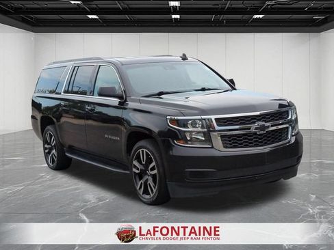 Used 2019 Chevrolet Suburban LT AWD/4WD image 7