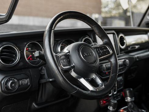 Used 2021 Jeep Wrangler Unlimited Rubicon w/ Xtreme Recon 35" Tire Package image 9