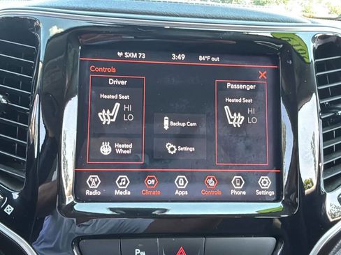 Used 2019 Jeep Cherokee Limited image 20