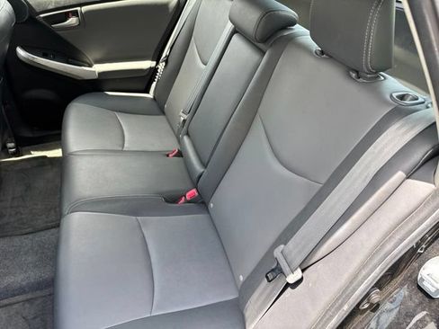 Used 2015 Toyota Prius Four FWD image 12