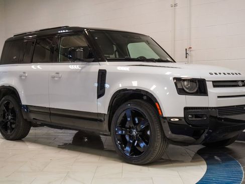 Used 2023 Land Rover Defender 110 X-Dynamic SE AWD/4WD image 5