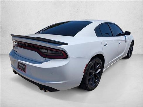 Used 2022 Dodge Charger SXT w/ Blacktop Package RWD image 5