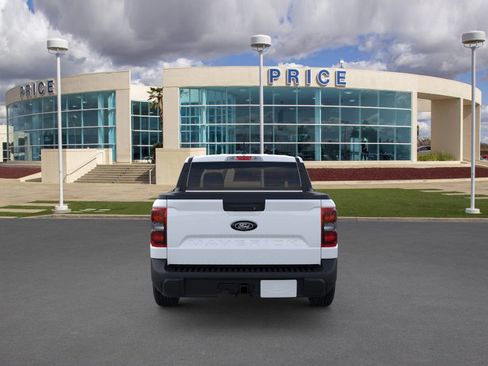 Used 2025 Ford Maverick XLT w/ Black Appearance Package image 5