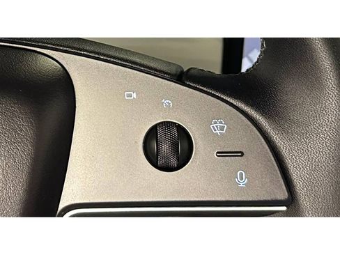 Used 2024 Tesla Model X Base image 27