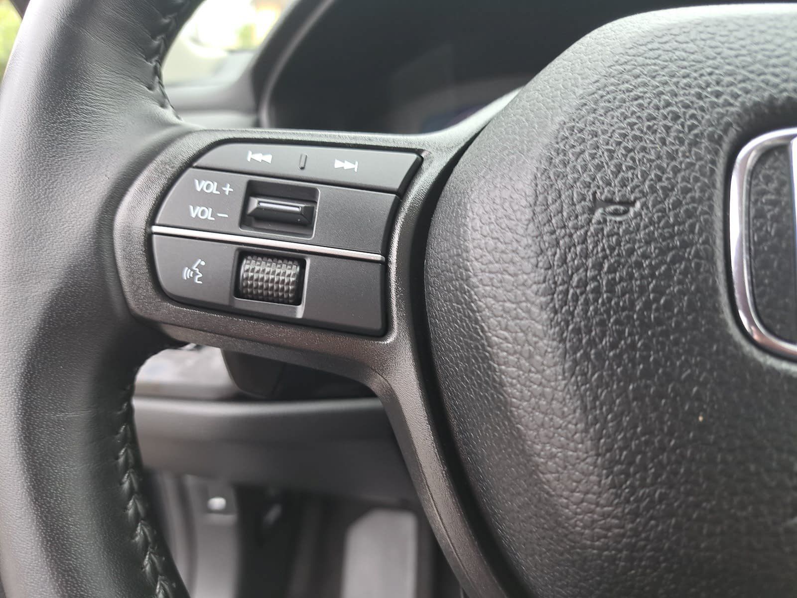 Used 2023 Honda Accord EX-L image 18