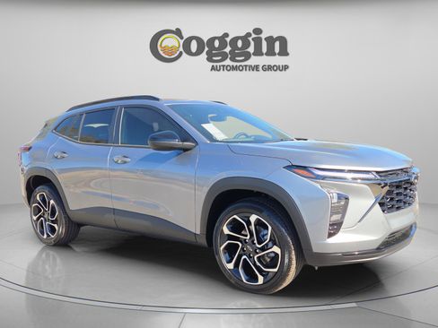 New 2026 Chevrolet Trax RS w/ Driver Confidence Package image 8