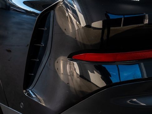 Used 2023 BMW X6 xDrive40i w/ M Sport Package image 27