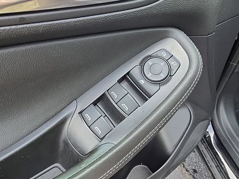 Used 2025 Buick Encore GX Preferred FWD image 8