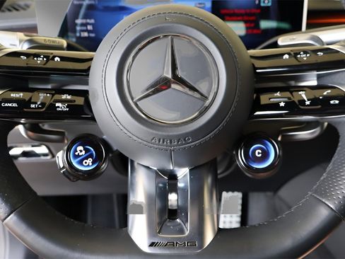 Used 2025 Mercedes-Benz S 63 AMG S image 19