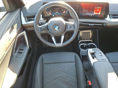 Used 2025 BMW X1 xDrive28i w/ Technology Package image 11