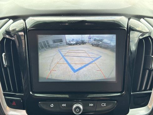 Used 2019 Chevrolet Traverse LT w/ LPO, Floor Liner Package FWD image 25