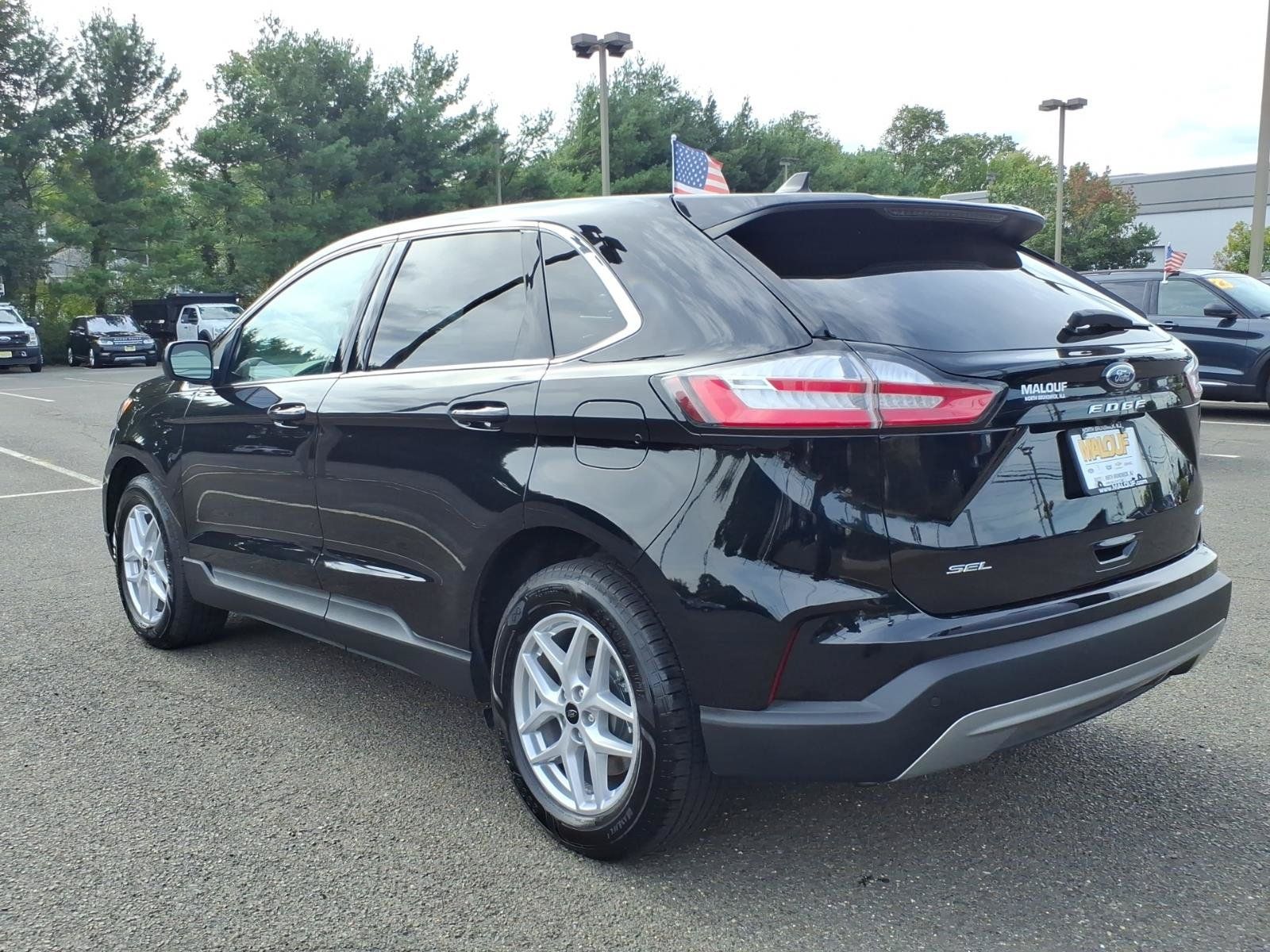 Used 2024 Ford Edge SEL AWD/4WD image 4
