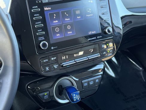 Used 2022 Toyota Prius Prime LE image 19