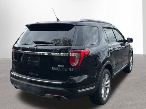 Used 2018 Ford Explorer Limited w/ Equipment Group 301A AWD/4WD image 6