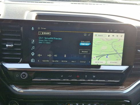 Used 2025 Chevrolet Silverado 2500 LT w/ Convenience Package image 16