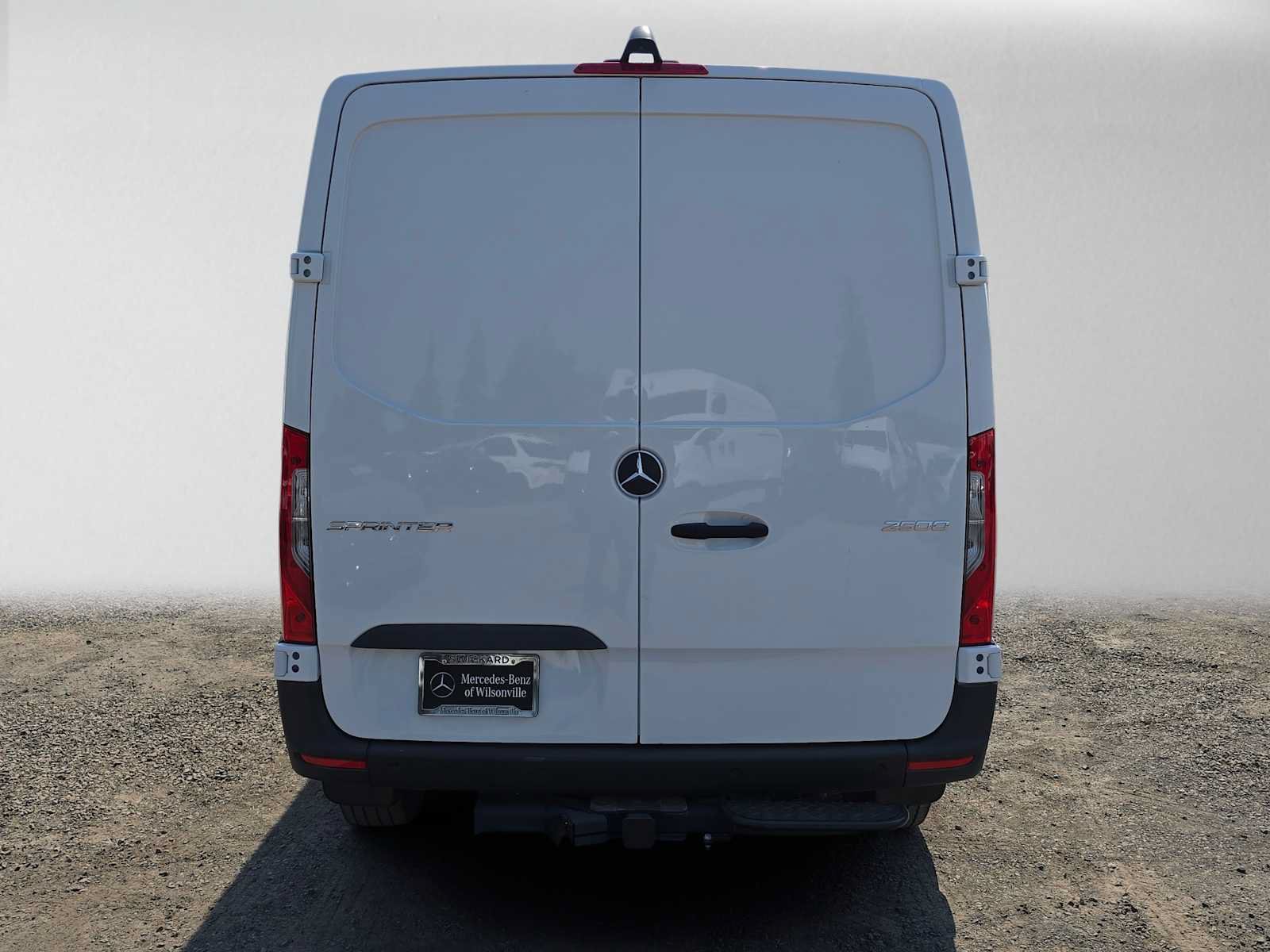 Used 2026 Mercedes-Benz Sprinter 2500 image 4