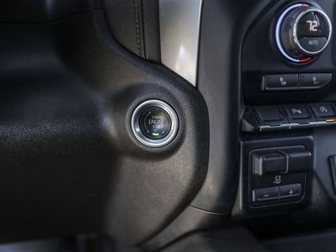 Used 2020 Chevrolet Silverado 1500 LT Trail Boss image 18