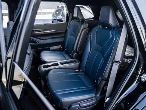 New 2026 INFINITI QX60 Sport image 12