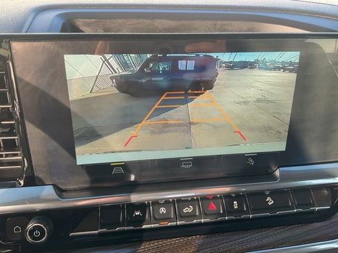 Used 2024 Chevrolet Silverado 1500 LT Trail Boss w/ Convenience Package II image 15